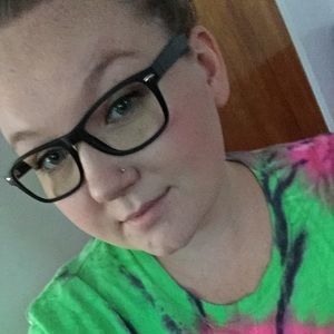 Meet your Posher, Raychael